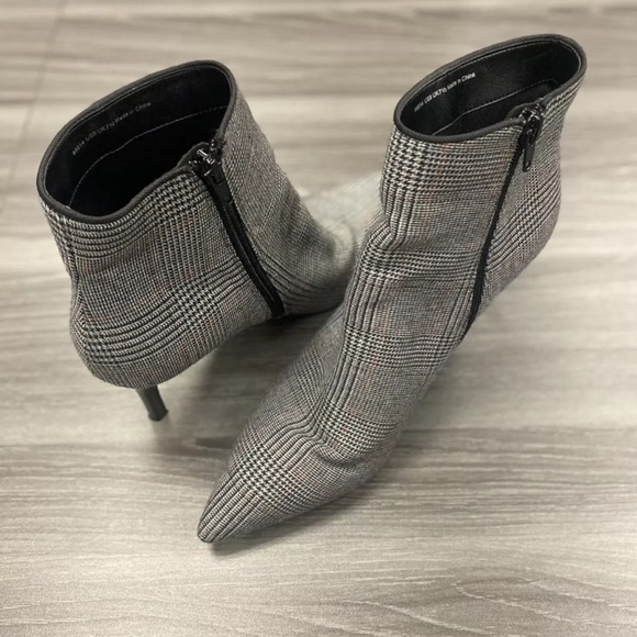 Cabi Dandy Glen Plaid Black & Gray Stiletto Ankle Booties Women's Size 9M - Picture 13 of 16
